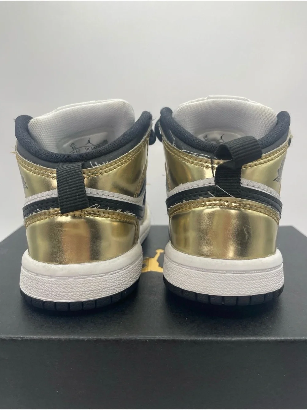 Nike Kids' Air Jordan 1 High-Top Sneakers - White/Gold/Black